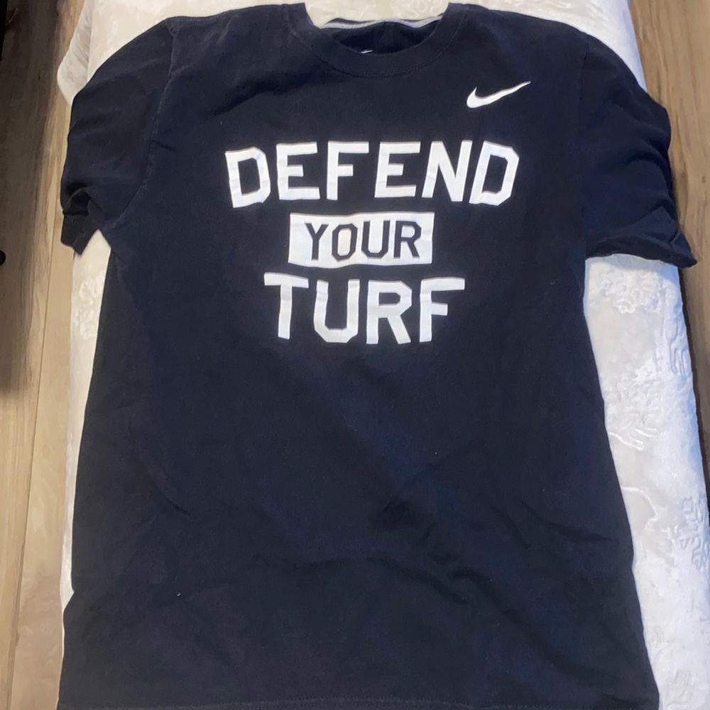 Black Nike tee